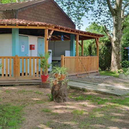 Camping Des 2 Rives- Mobilhomes Etang-sur-Arroux Bagian luar foto